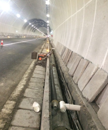 隧道防爆電熱帶安裝